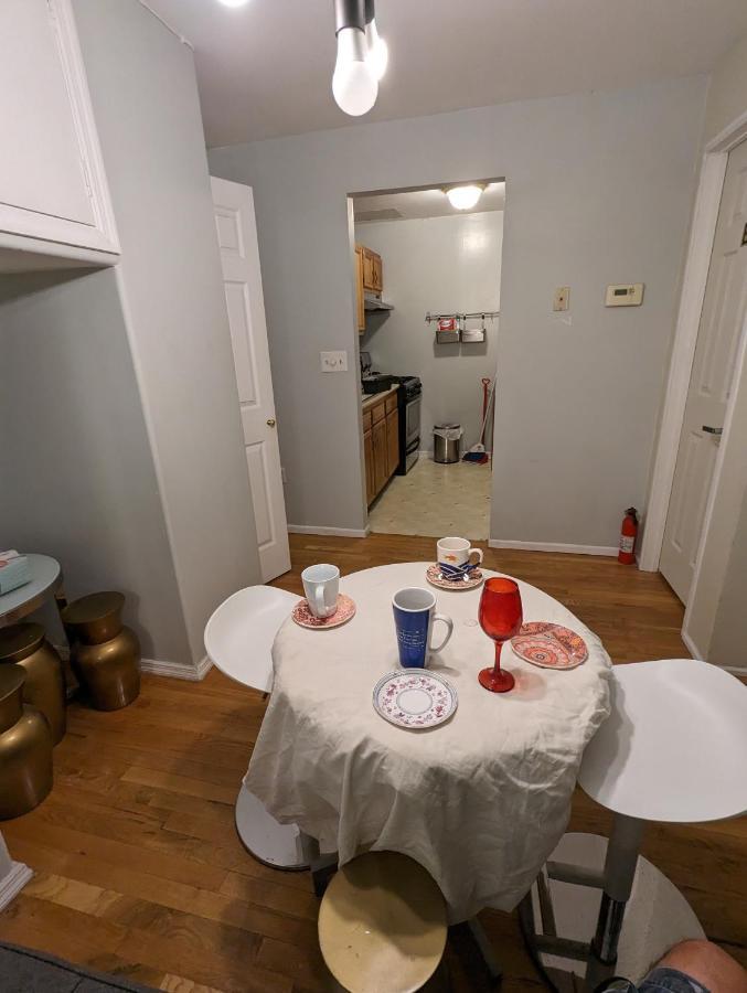 Central & Affordable Williamsburg Small Room Nowy Jork Zewnętrze zdjęcie